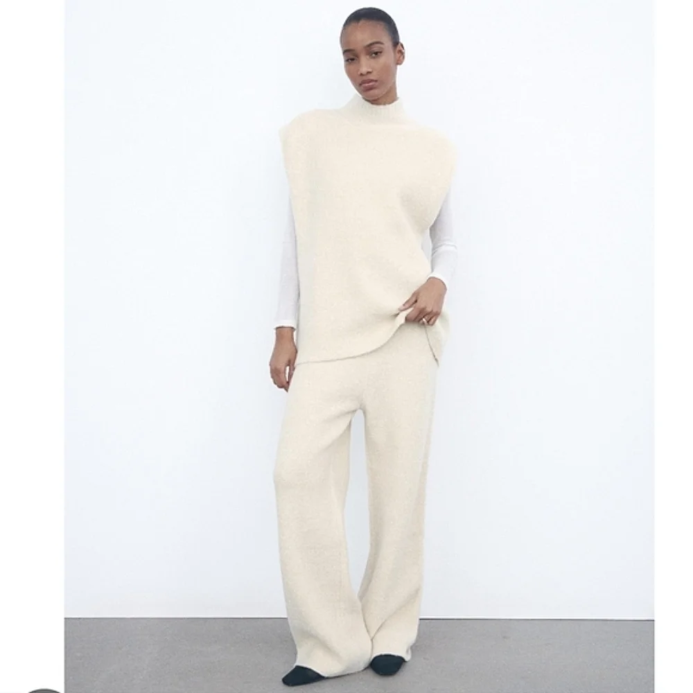 Zara Set 2 pc Vest and Wide Pants Size S